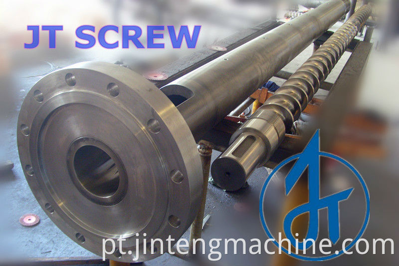 screw for extruder with gas hole